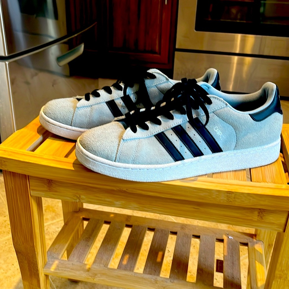 Adidas campus